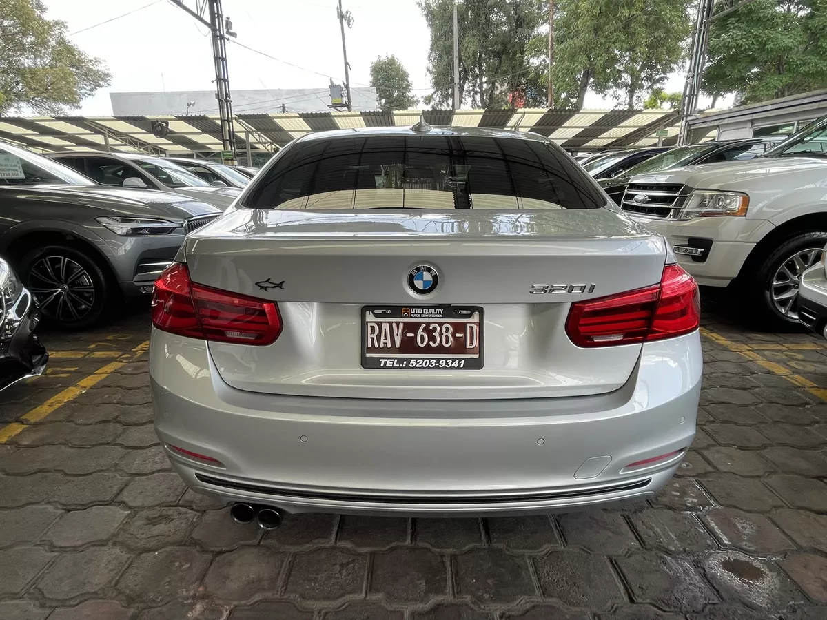 BMW Serie 3 2.0 320ia Sport Line At 2018
